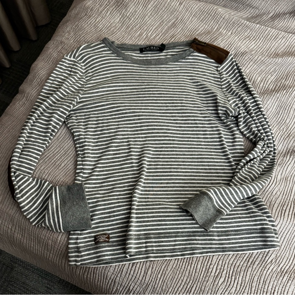 Excellent condition. No flaws